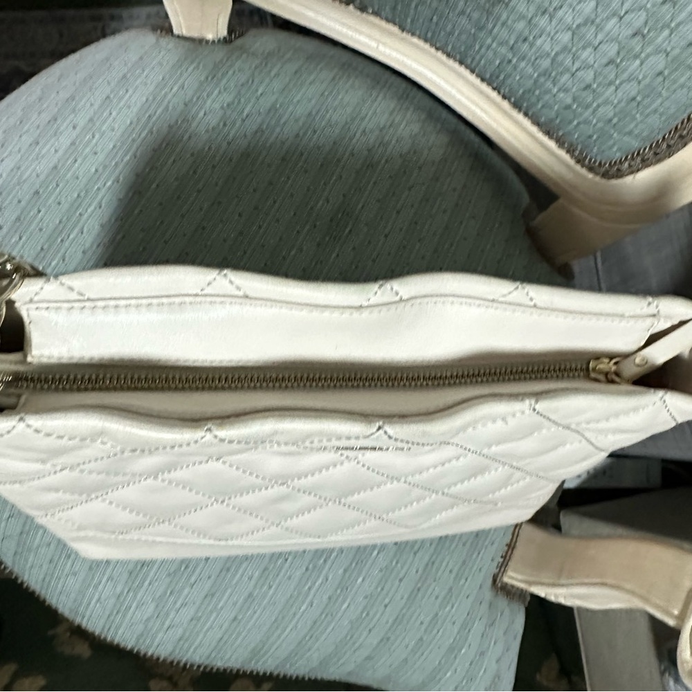 Kate Spade White Quilted Chain Shoulder Bag - Picture 13 of 14
